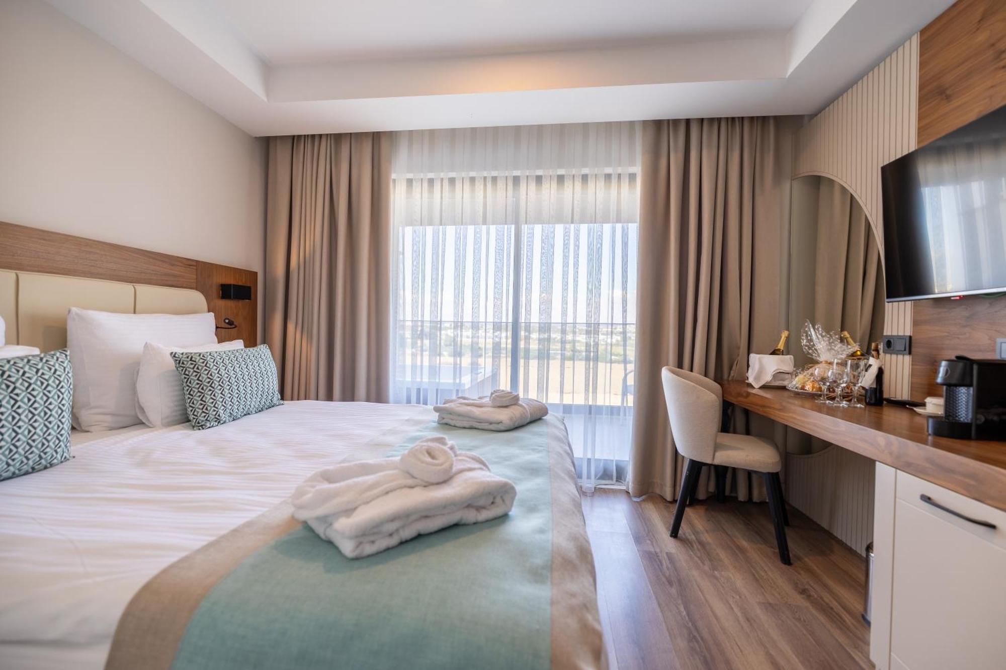 Side Moon Palace Hotel 외부 사진