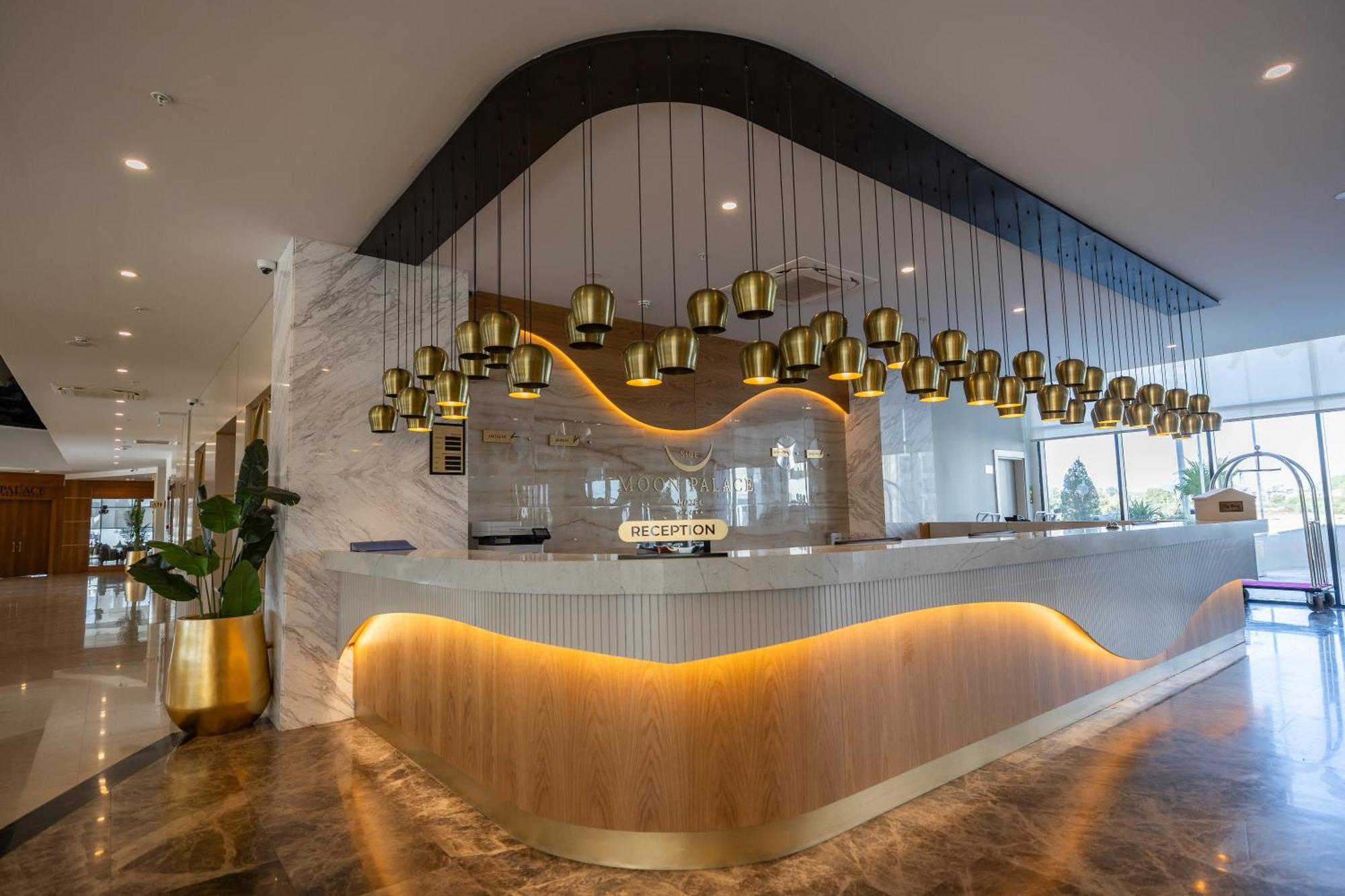 Side Moon Palace Hotel 외부 사진