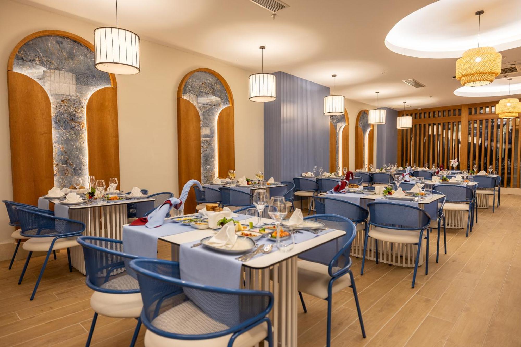 Side Moon Palace Hotel 외부 사진